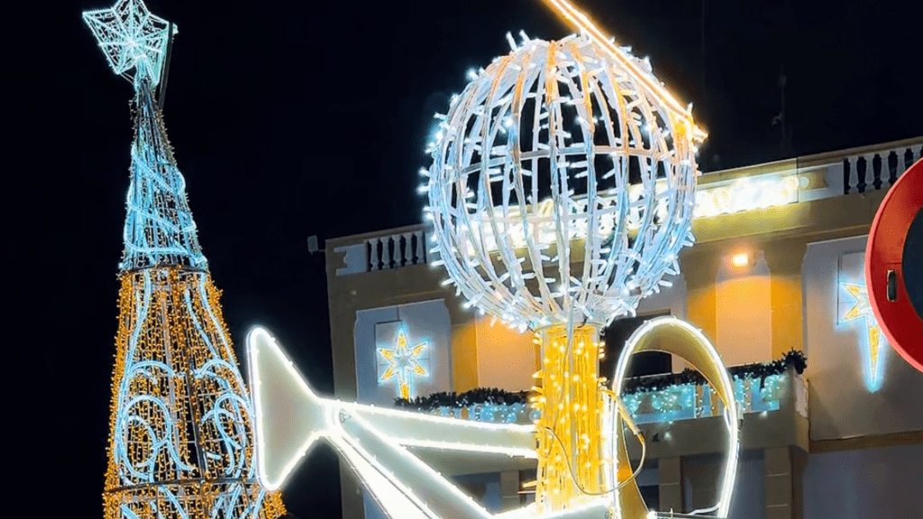 alumbrado-de-ferrero-rocher